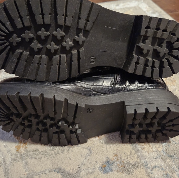 L'intervalle Boots - never worn - Picture 2 of 4